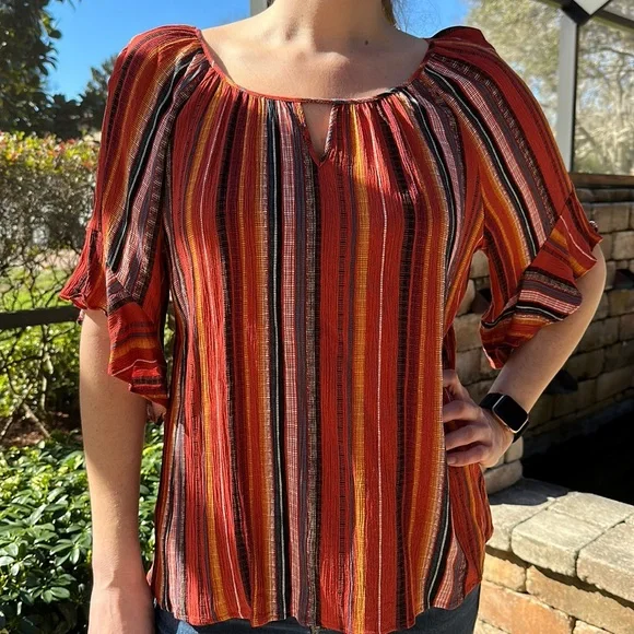 AGB ruffle sleeve blouse - Picture 1 of 7